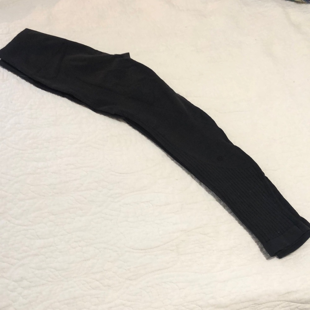 Lululemon black ribbed leggings